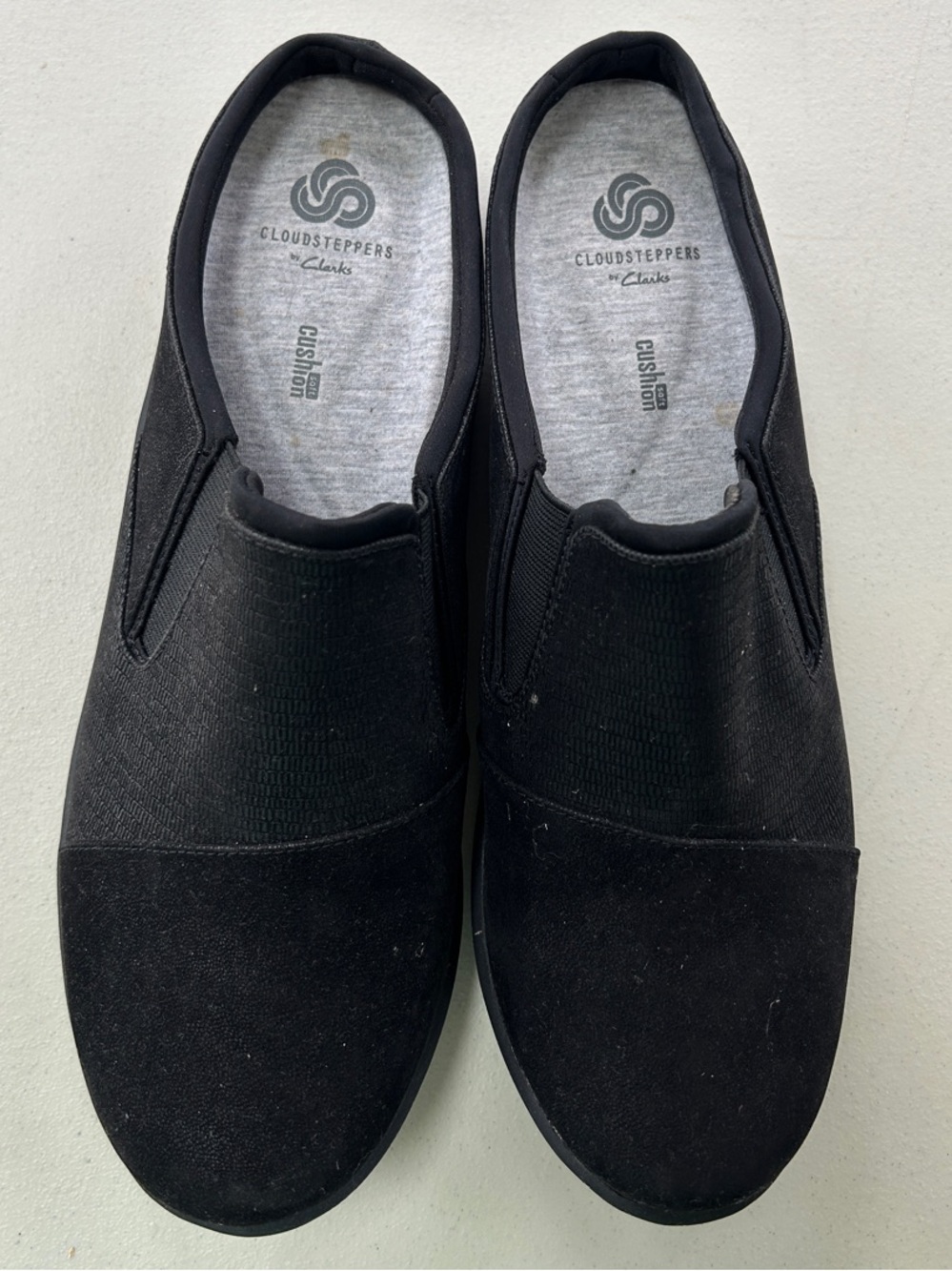 Clarks Black Women’s Slip-On Cloudsteppers Loafers